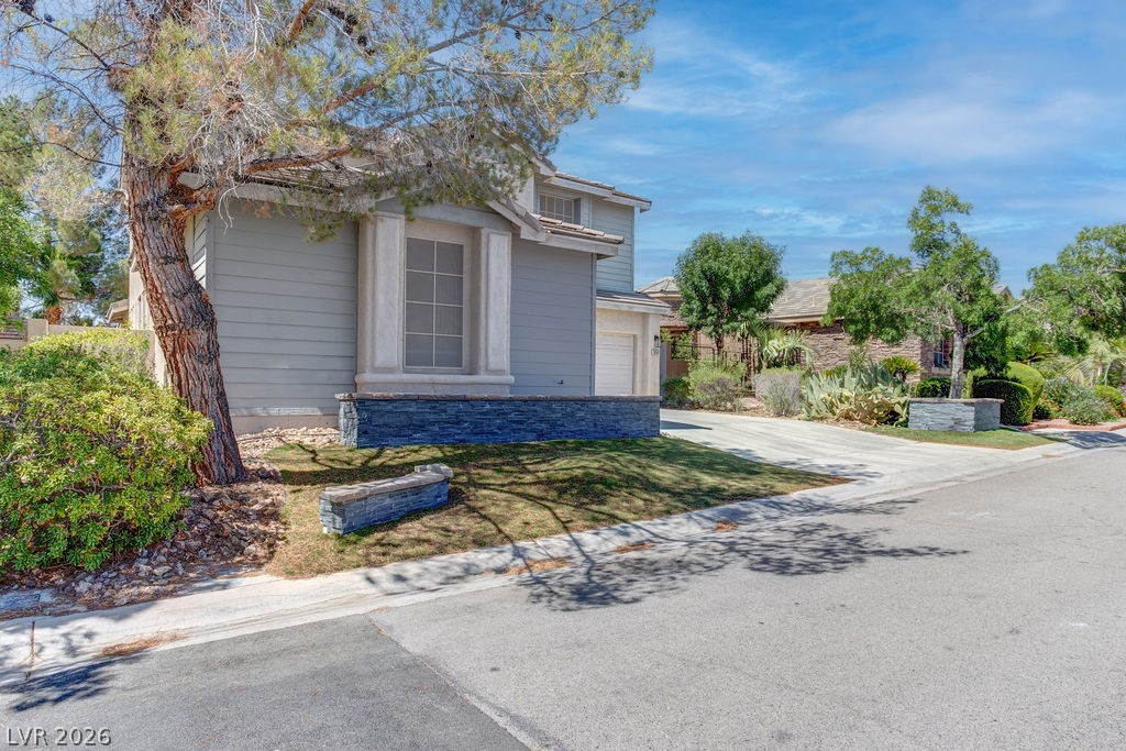 10381 Walking View Court Property Photo 3