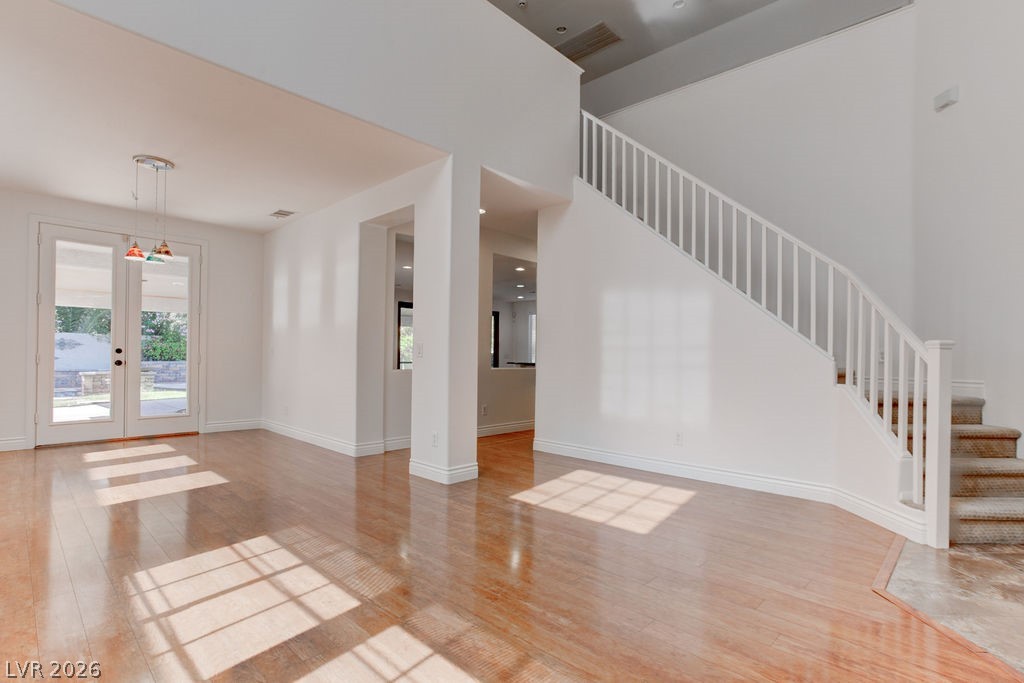 10381 Walking View Court Property Photo 5