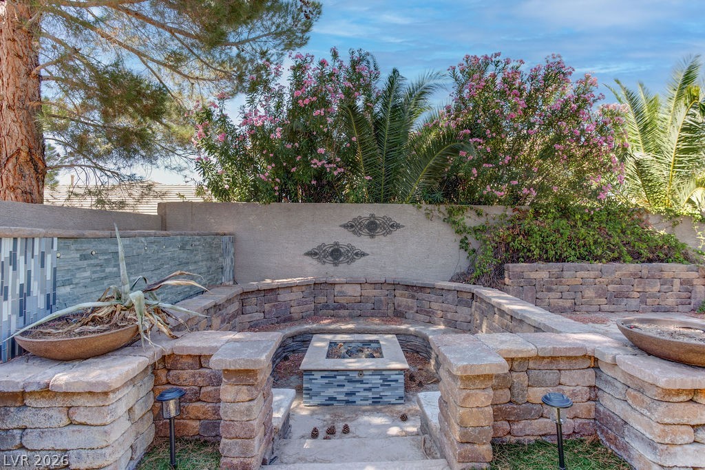 10381 Walking View Court Property Photo 55