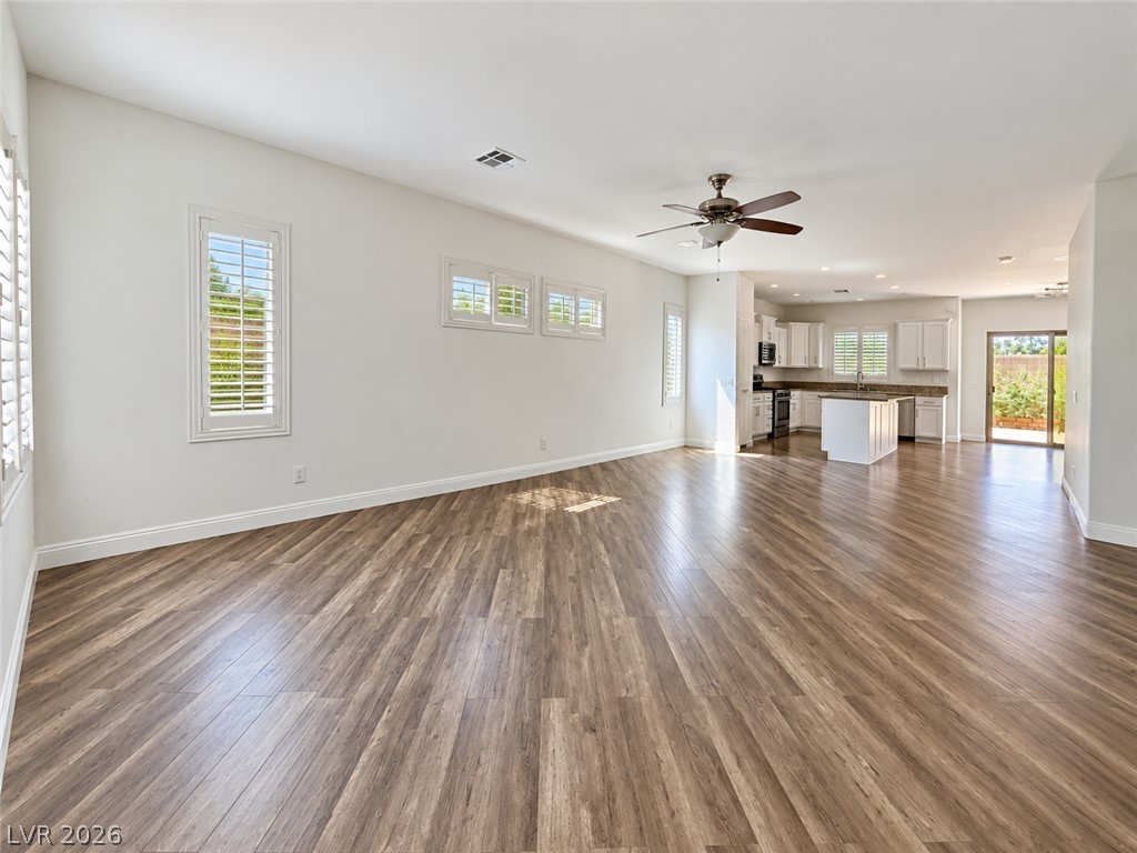 3979 Spanish Barb Street Property Photo 9