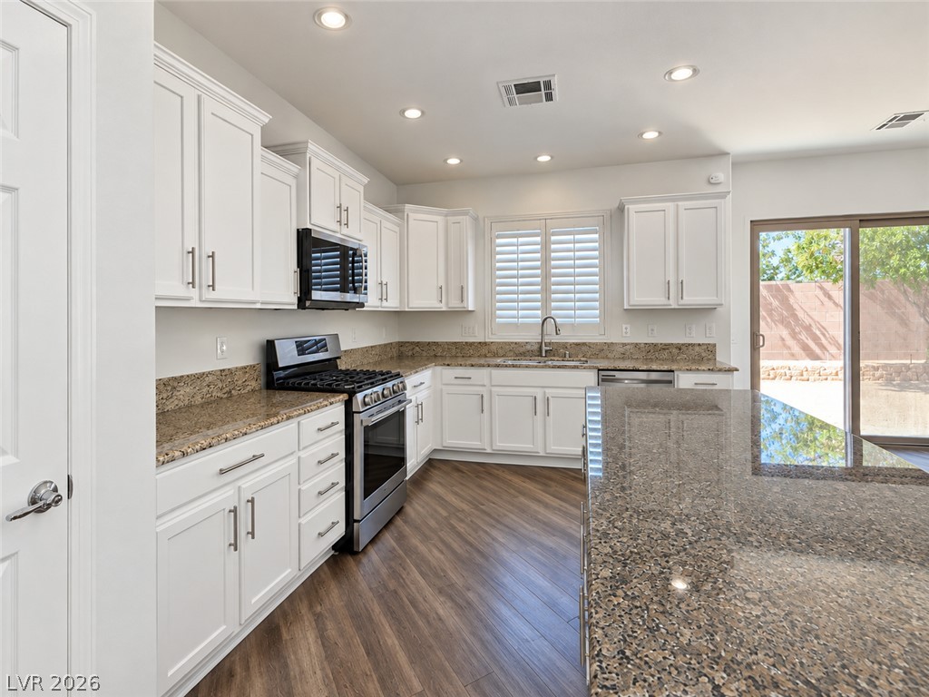 3979 Spanish Barb Street Property Photo 11