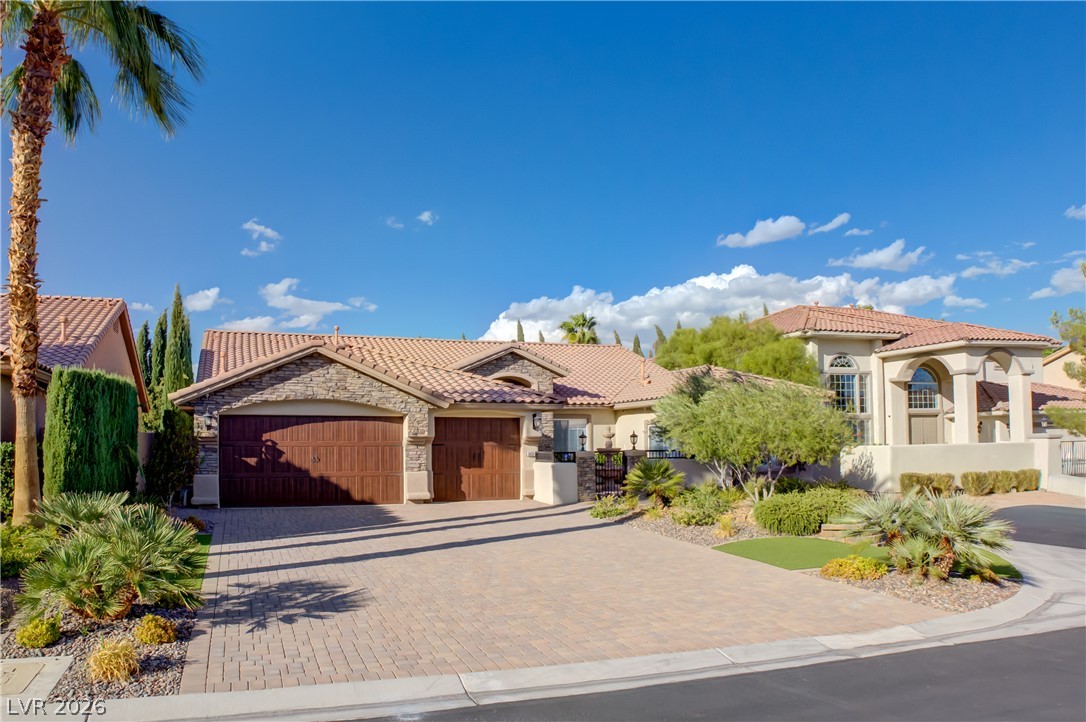 5434 Pendini Point Court Property Photo 6