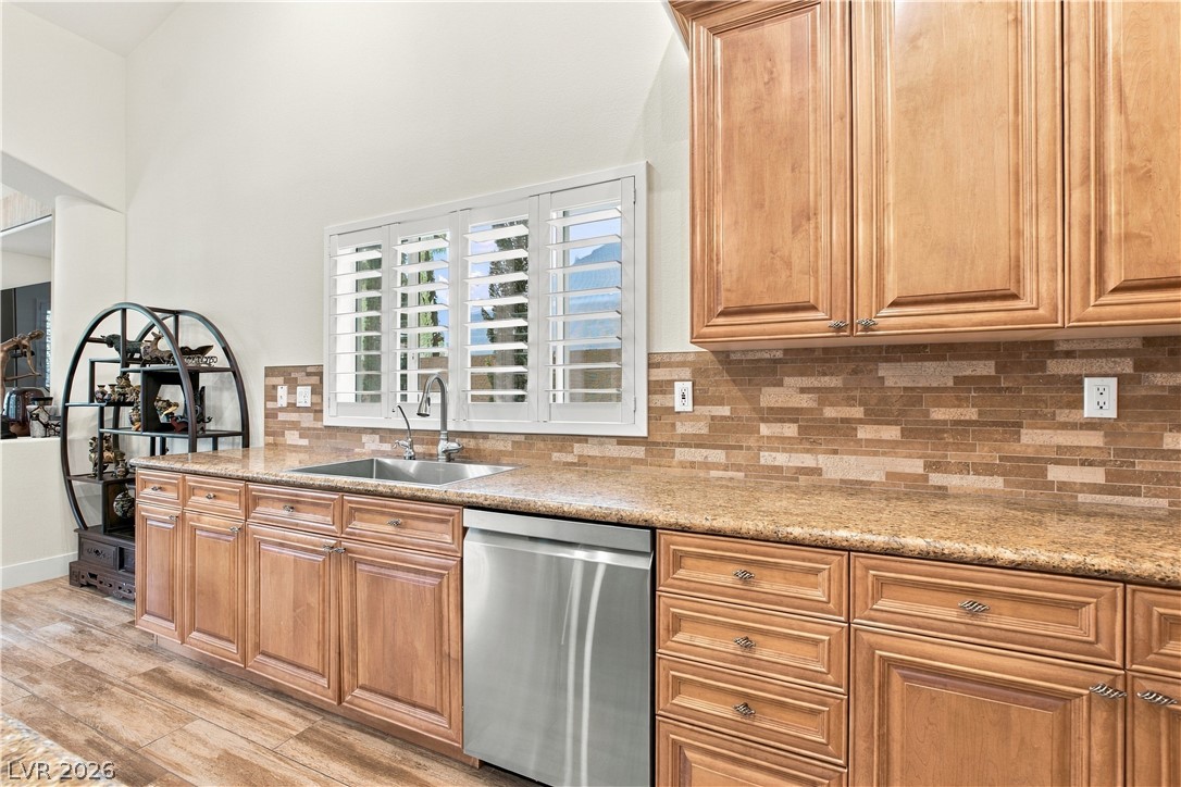 5434 Pendini Point Court Property Photo 19