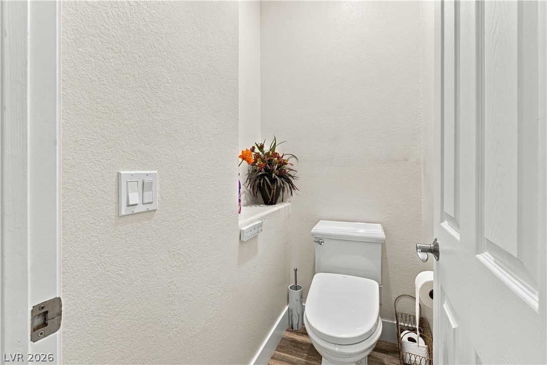 5434 Pendini Point Court Property Photo 32