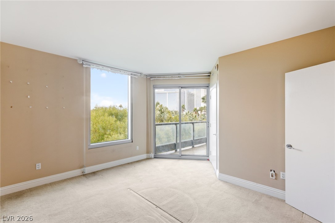 322 Karen Avenue 205 Property Photo 9