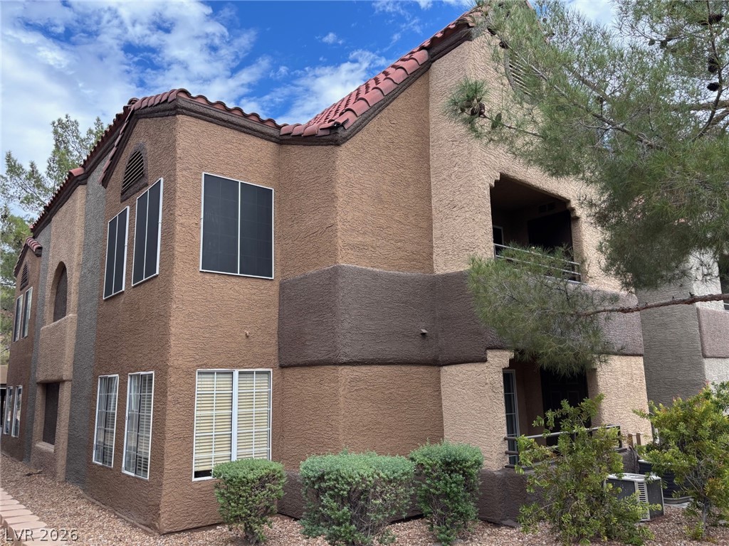 2200 South Fort Apache Road 1025 Property Photo 28