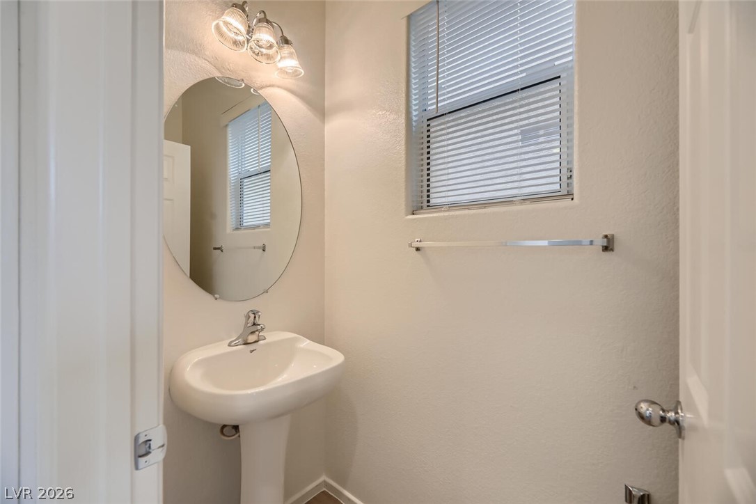 4045 Oliver Sagebrush Drive Property Photo 12
