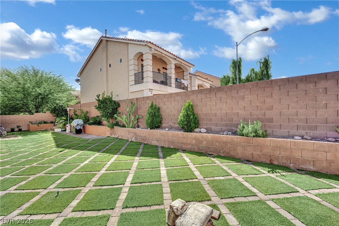 8373 Bartholomew Park Court Property Photo 3