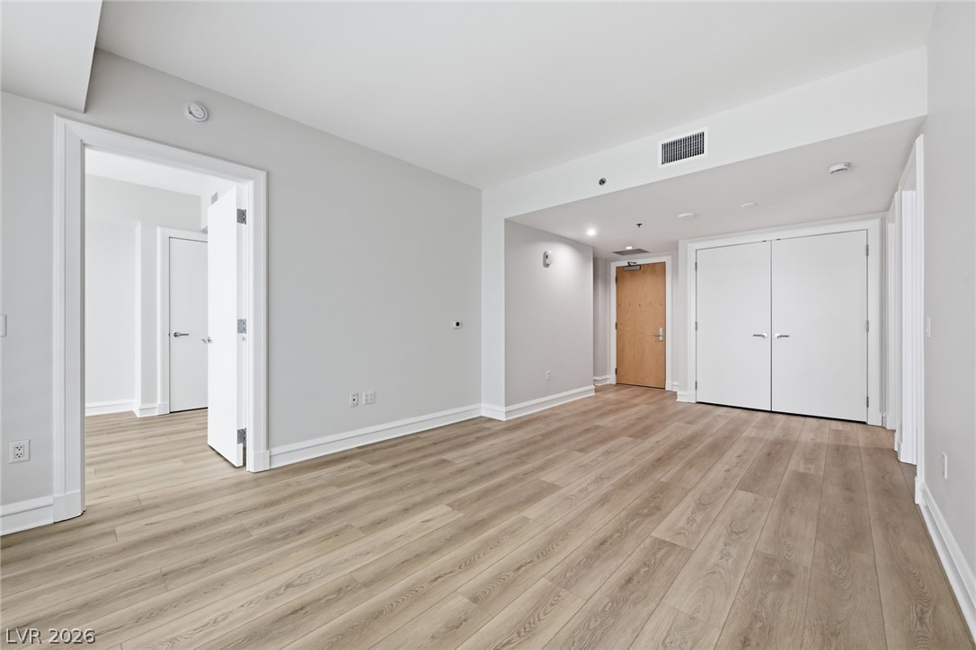 2700 Las Vegas Boulevard 3304 Property Photo 6