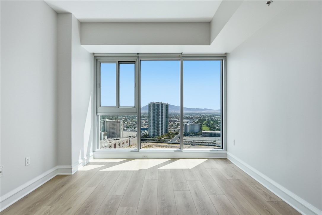 2700 Las Vegas Boulevard 3304 Property Photo 18