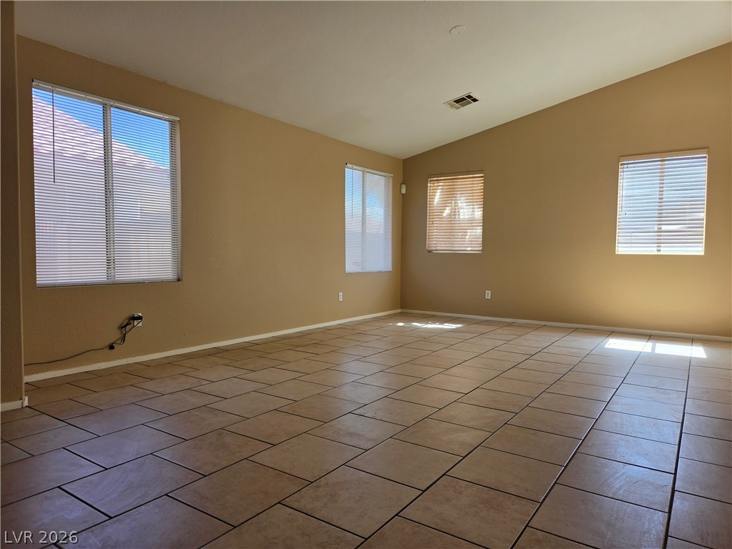 625 Alecandro Daniel Avenue Property Photo 3