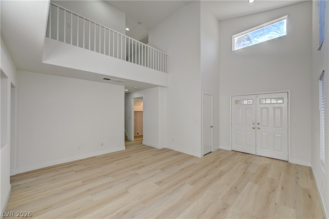 6028 Shadow Oak Drive Property Photo 5
