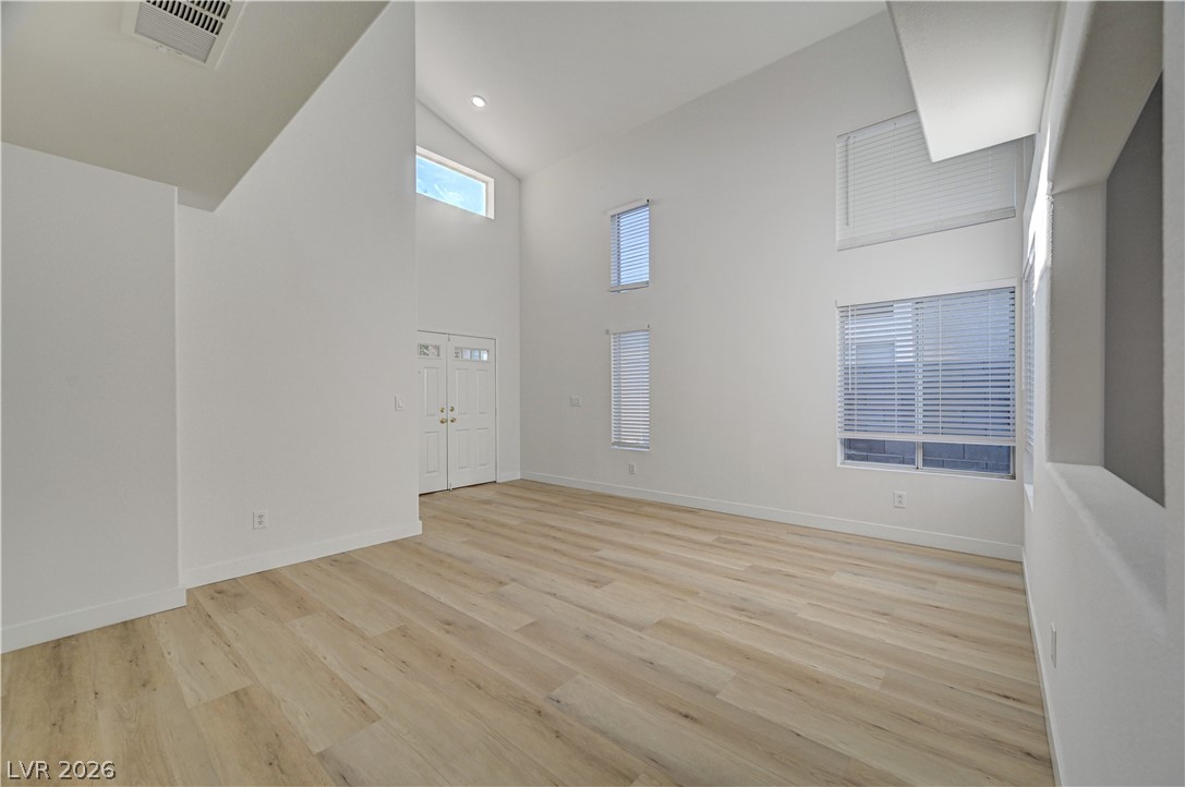 6028 Shadow Oak Drive Property Photo 6