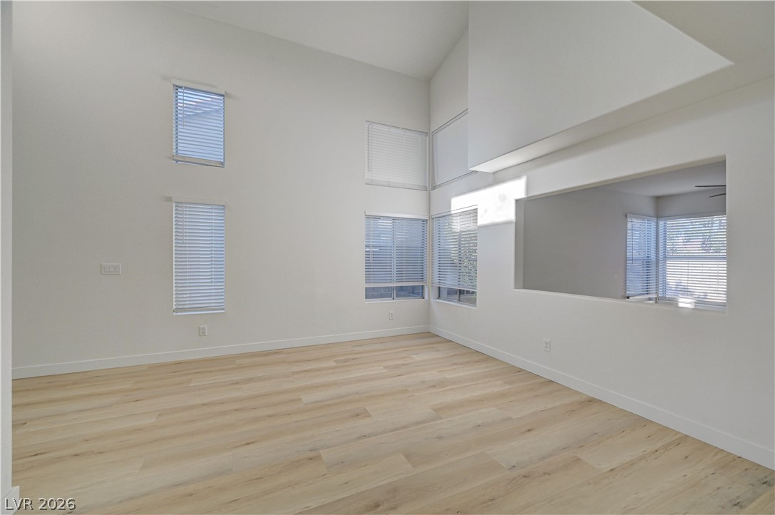 6028 Shadow Oak Drive Property Photo 8