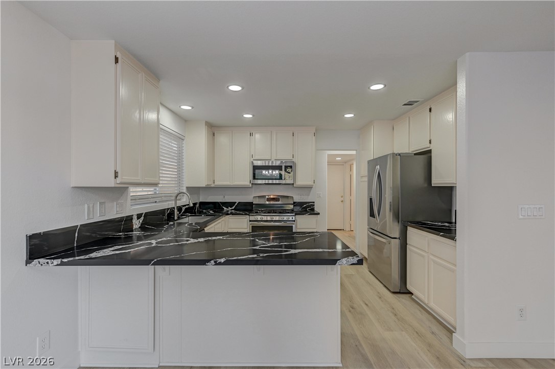 6028 Shadow Oak Drive Property Photo 17