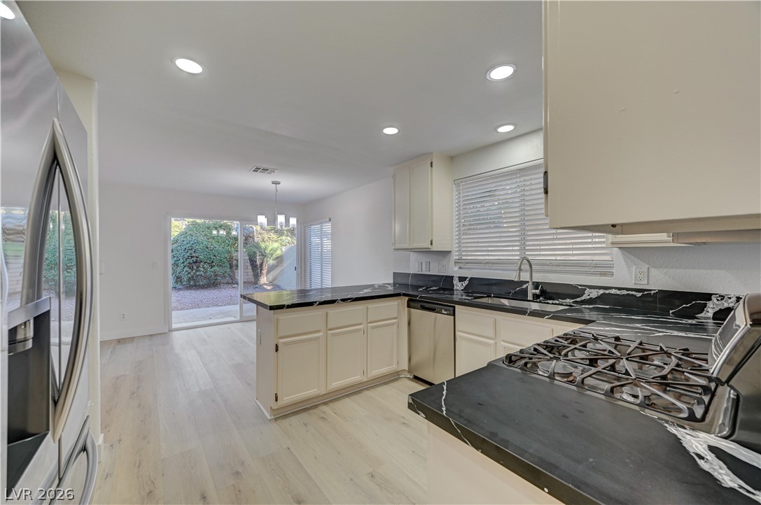 6028 Shadow Oak Drive Property Photo 21