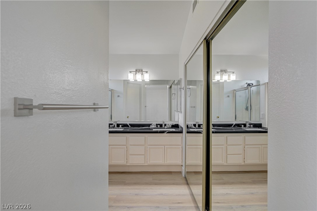 6028 Shadow Oak Drive Property Photo 32