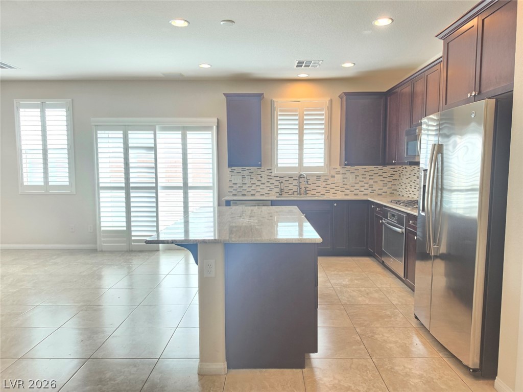 5688 North Bishop Flowers Street Property Photo 4