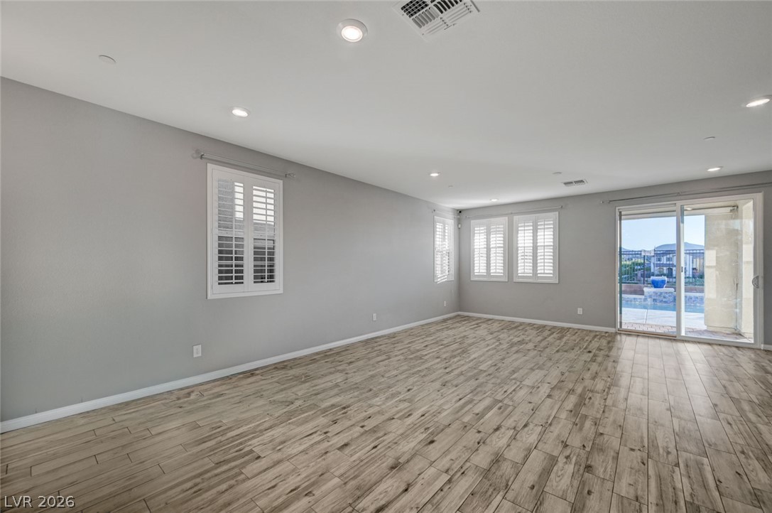 2587 Tolmezzo Street Property Photo 12