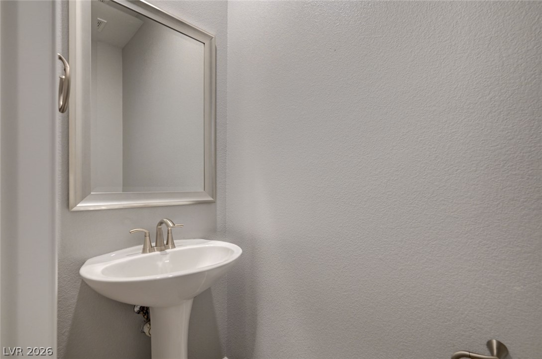 2587 Tolmezzo Street Property Photo 24