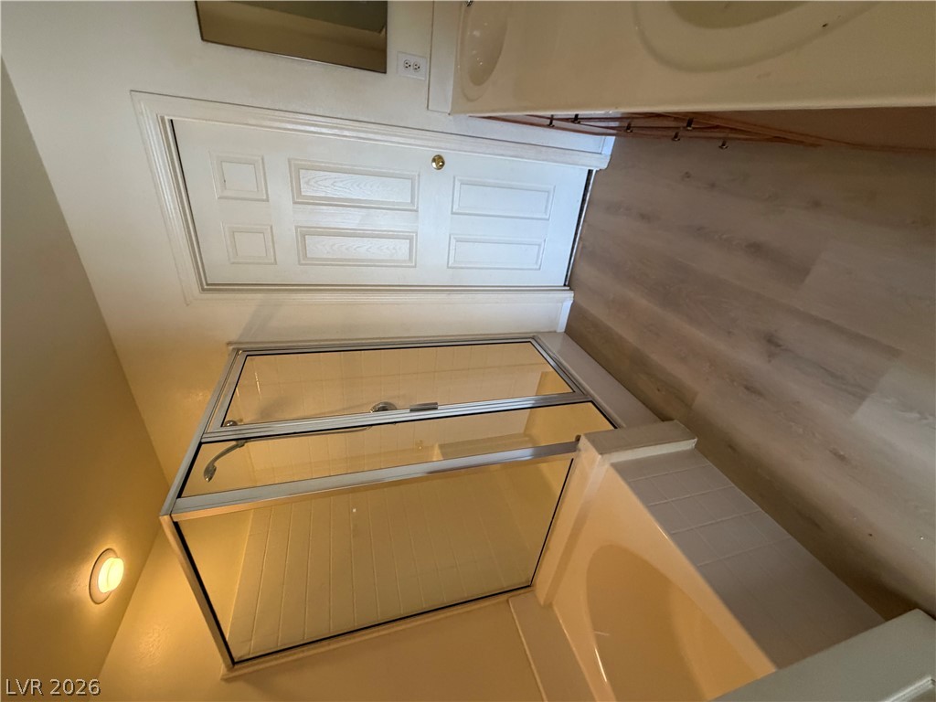 8109 Caspian Moon Drive Property Photo 10