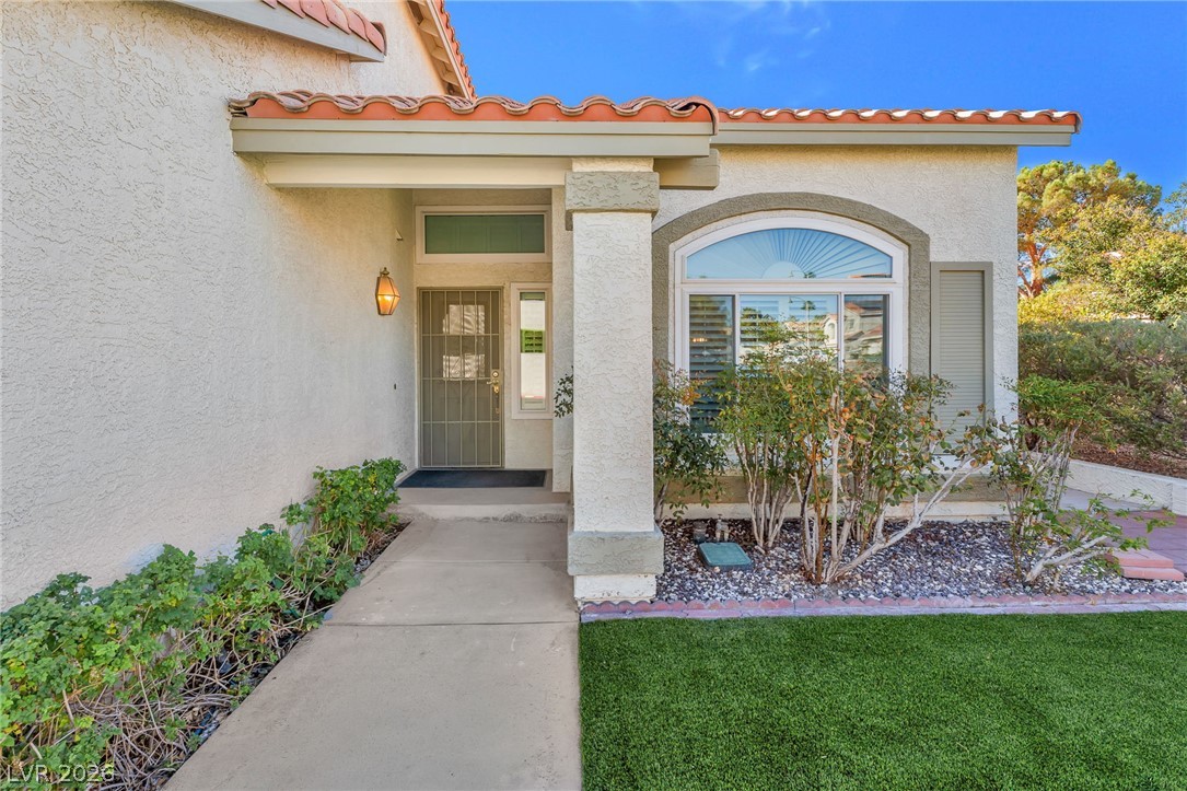 10013 Skipper Court Property Photo 4