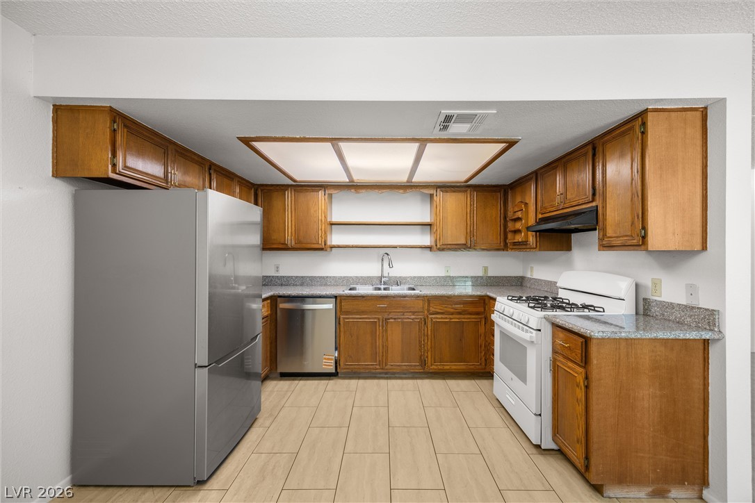 5576 West Rochelle Avenue 23d Property Photo 4