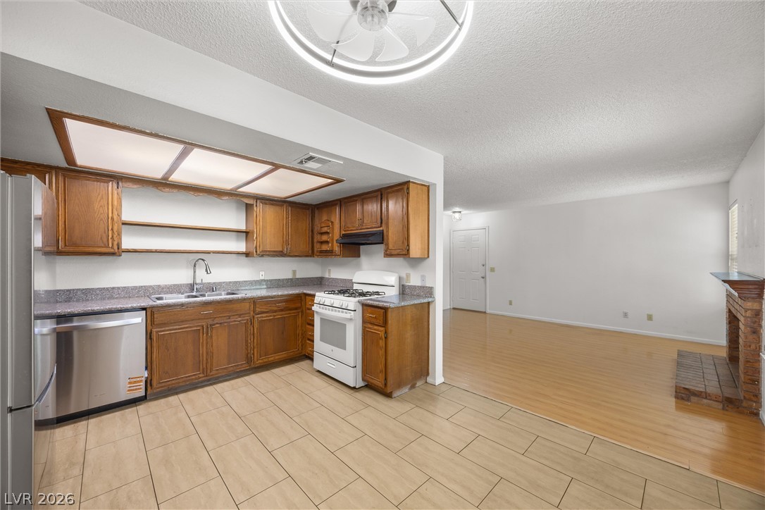 5576 West Rochelle Avenue 23d Property Photo 12
