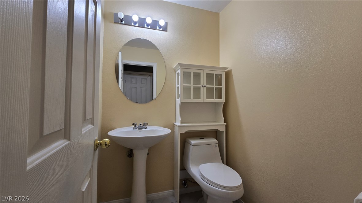 3902 West El Campo Grande Avenue Property Photo 13