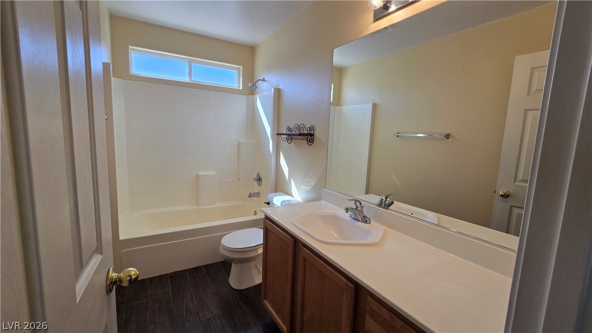 3902 West El Campo Grande Avenue Property Photo 40