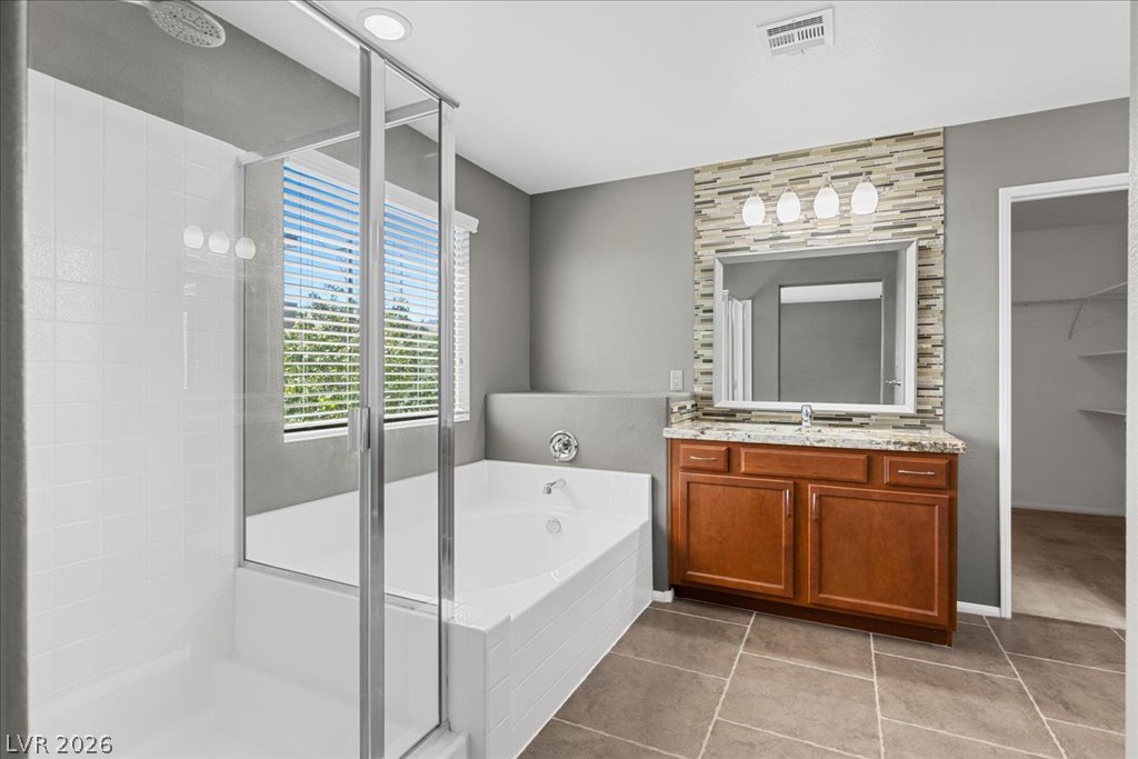 10833 Whipple Crest Avenue Property Photo 12