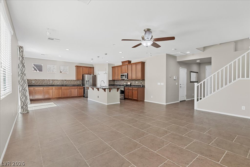 10833 Whipple Crest Avenue Property Photo 23