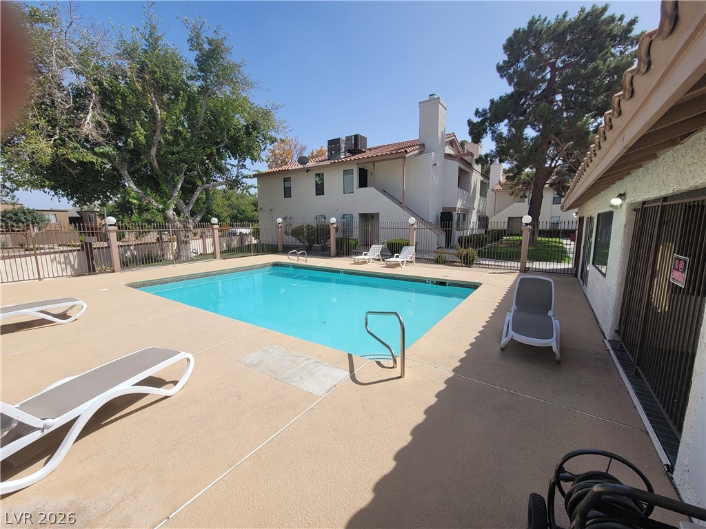 1321 Del Mar Street 202 Property Photo 5