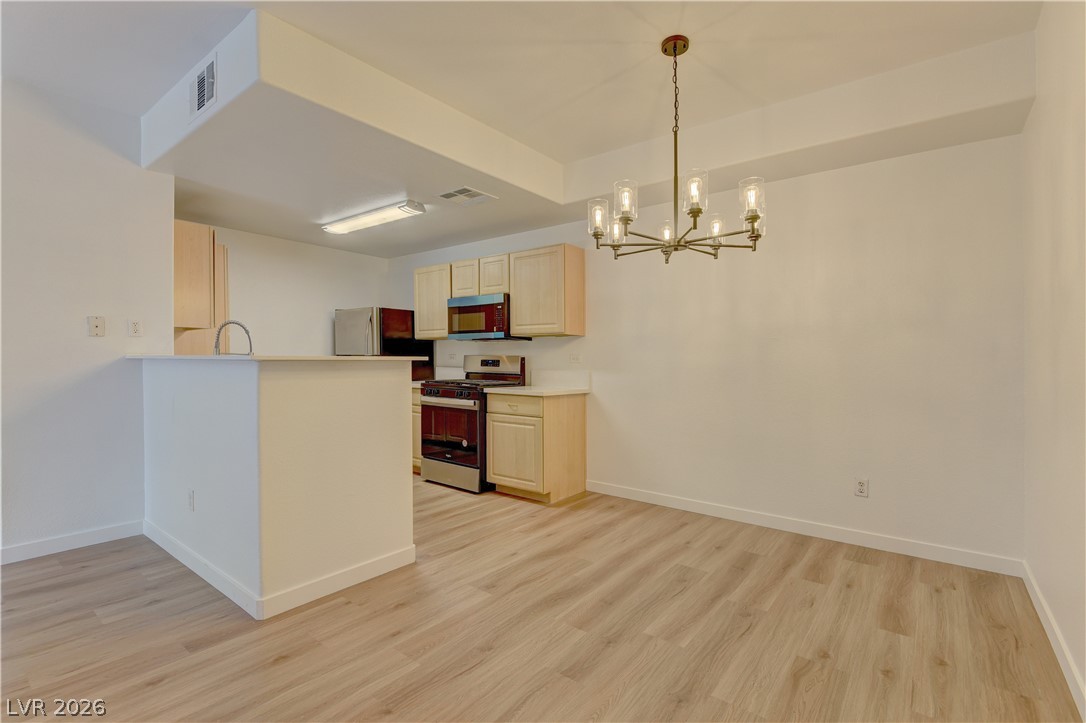 8250 North Grand Canyon Drive 2026 Property Photo 5