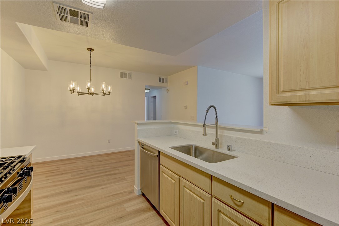 8250 North Grand Canyon Drive 2026 Property Photo 8