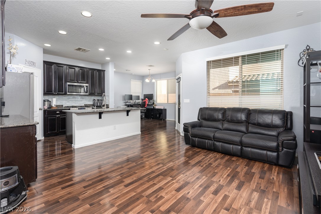 7631 Peaceful Trellis Drive Property Photo 3