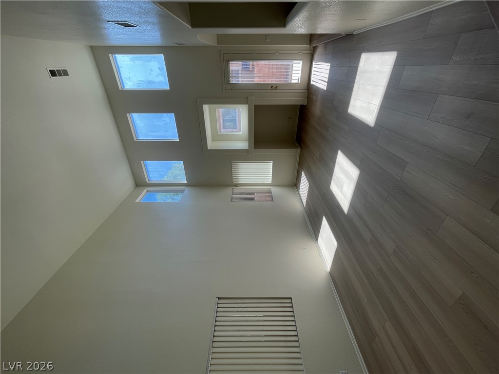 11049 Zarod Road House Property Photo 3