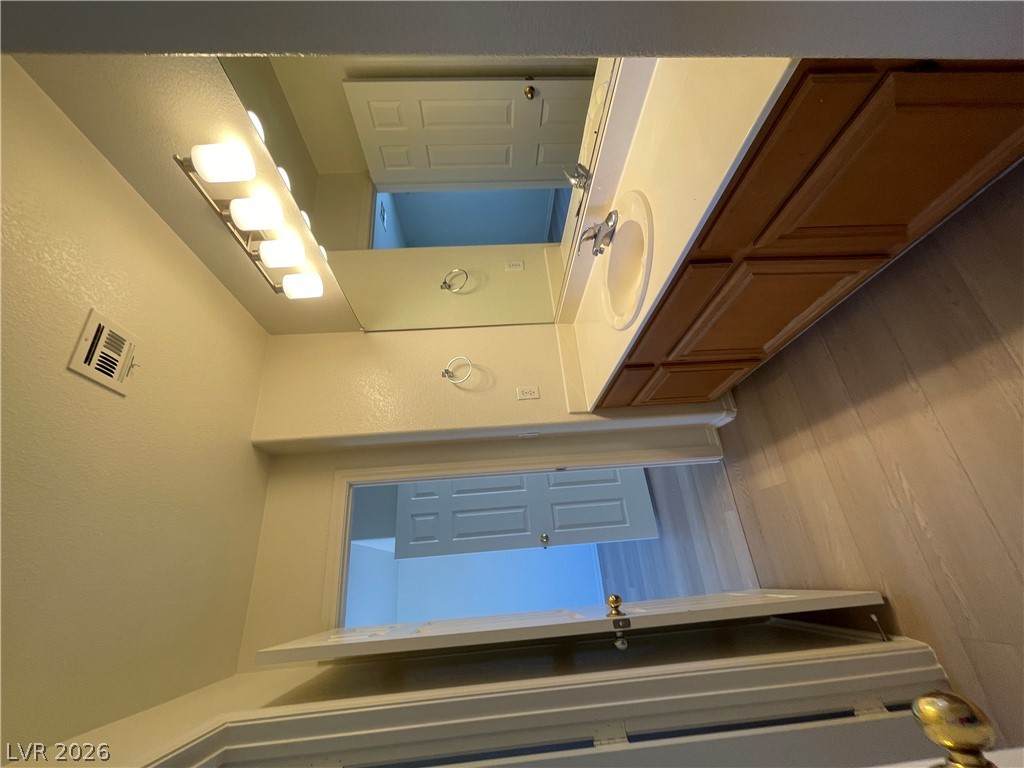 11049 Zarod Road House Property Photo 9
