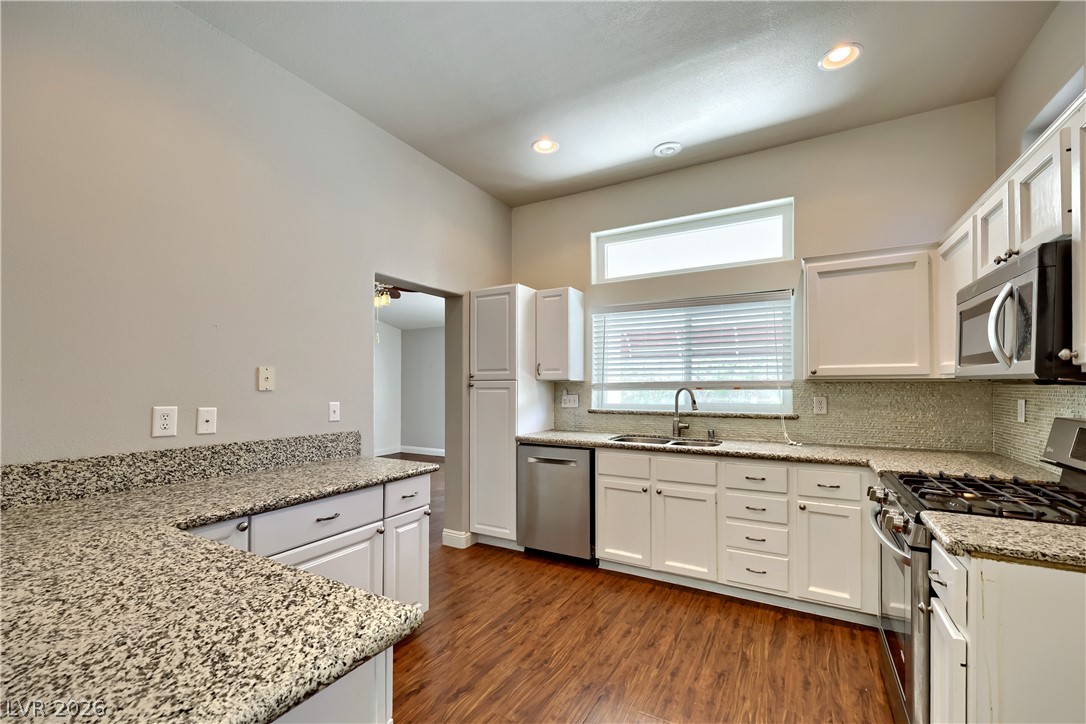 10033 Netherton Drive Property Photo 17