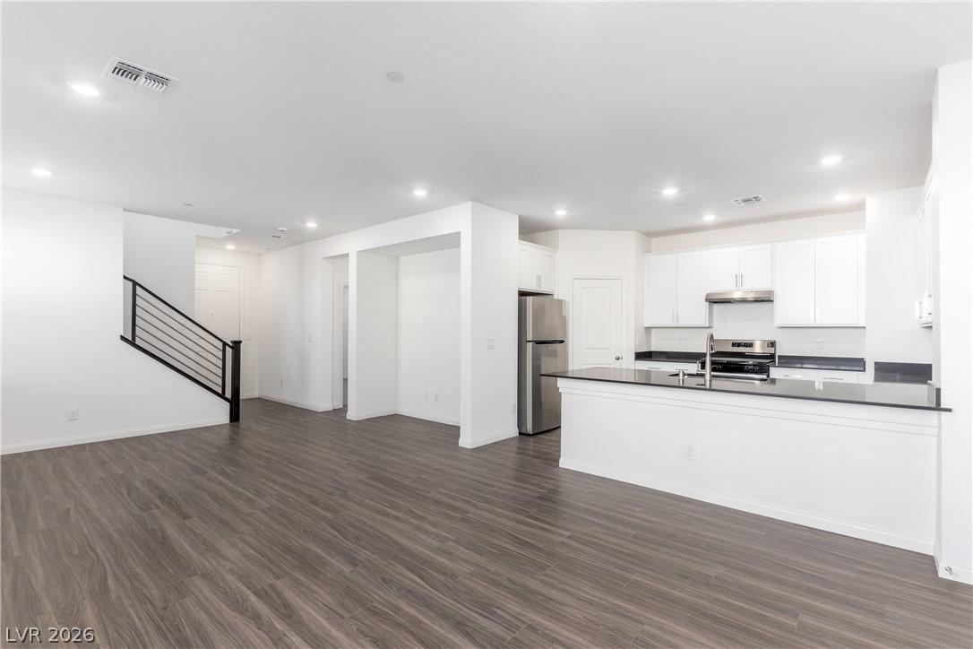 2685 Abrantes Place Property Photo 3