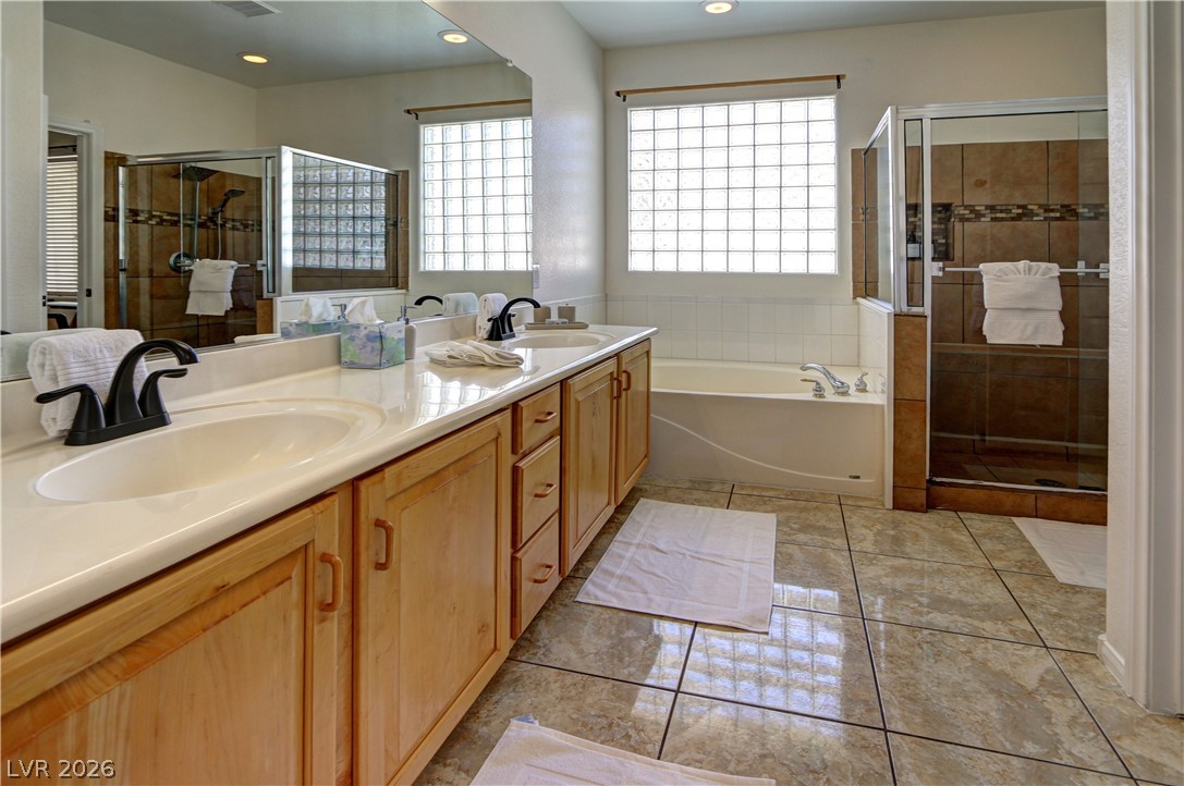 2819194 Property Photo 9