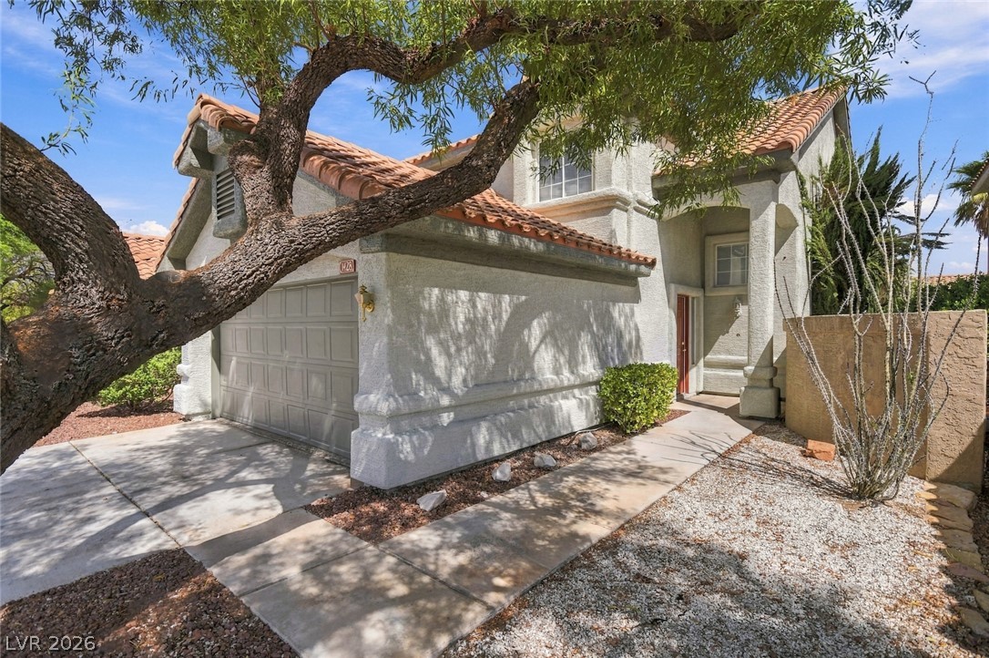 1428 Desert Hills Drive Property Photo 4