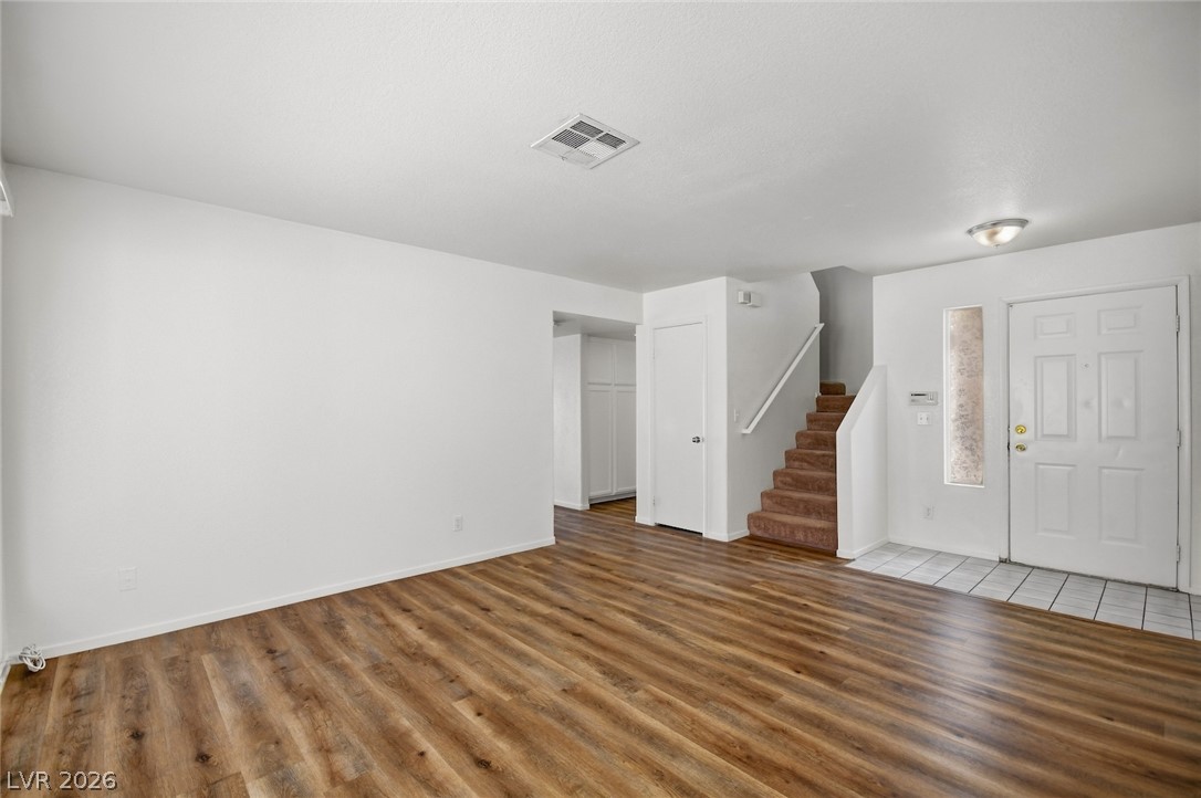 1428 Desert Hills Drive Property Photo 5