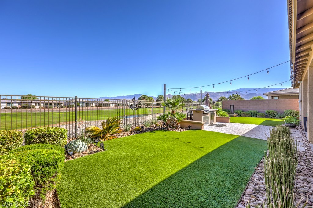 4904 East Cactus Canyon Drive Property Photo 13