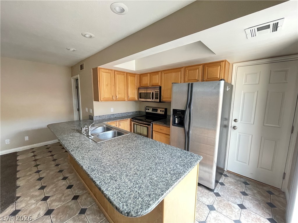 240 Shadybrook Lane B Property Photo 3