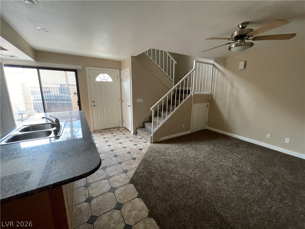 240 Shadybrook Lane B Property Photo 7