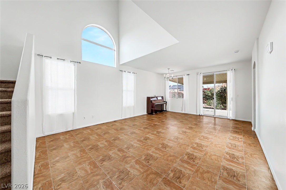5208 El Pescador Avenue Property Photo 4