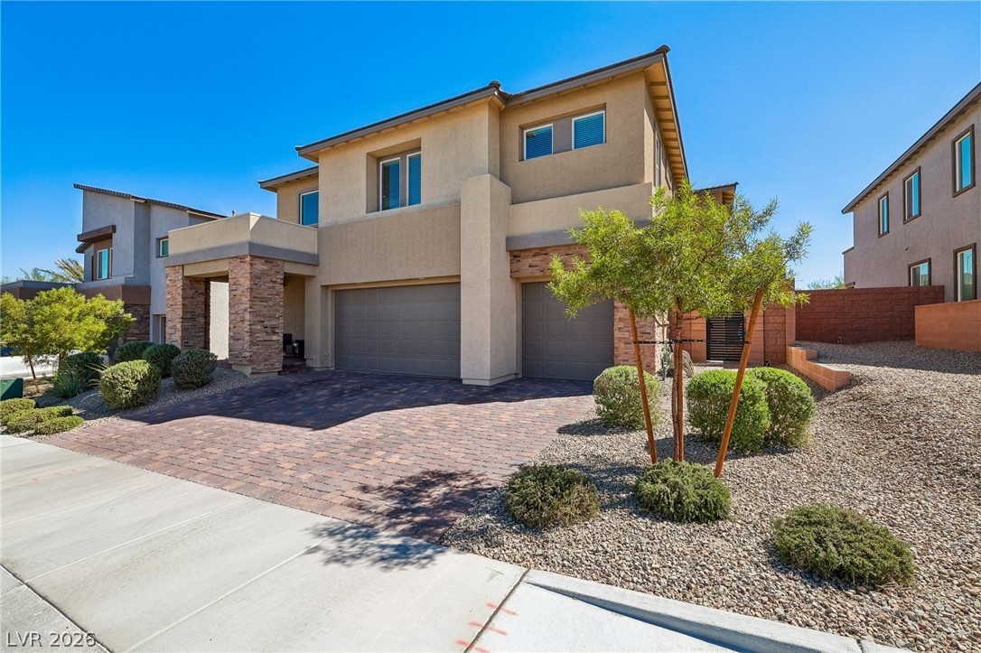 194 Viento Ridge Street Property Photo 3