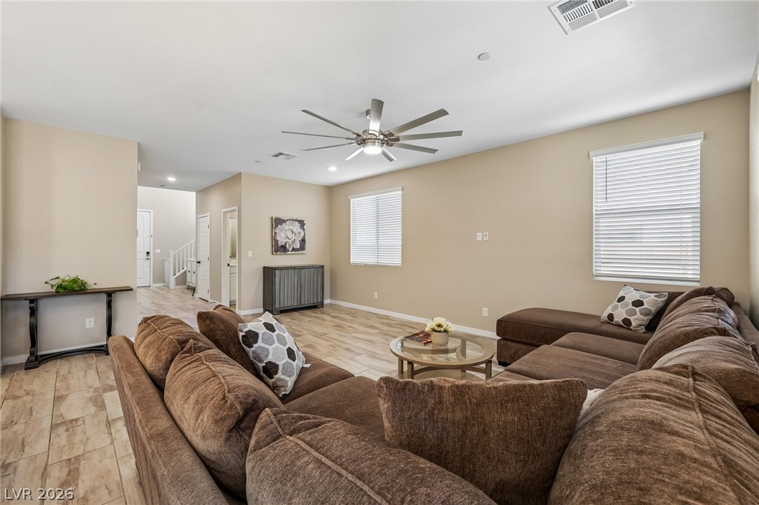 194 Viento Ridge Street Property Photo 7