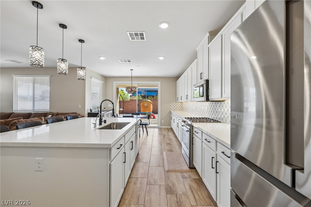 194 Viento Ridge Street Property Photo 13